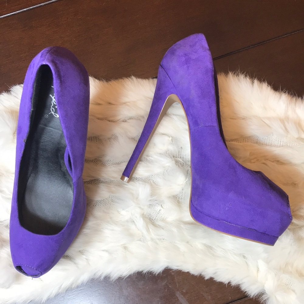 Purple Heels. Size 7.5.
